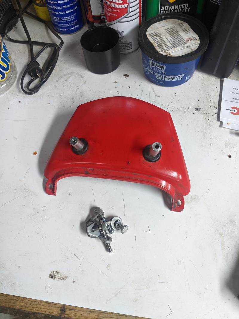 Top box mounting brackets