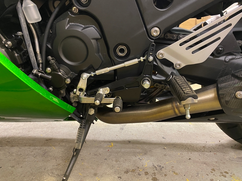 Reverse gp shift lever with oem footrest zx14r zzr1400 se