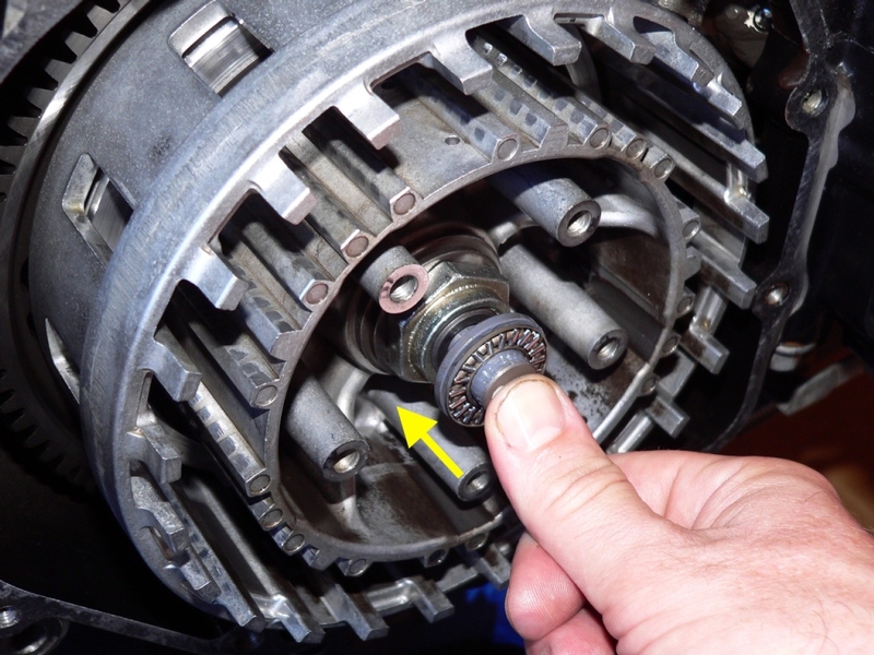 CLUTCH HUB AND BASKET REMOVAL, GEN1