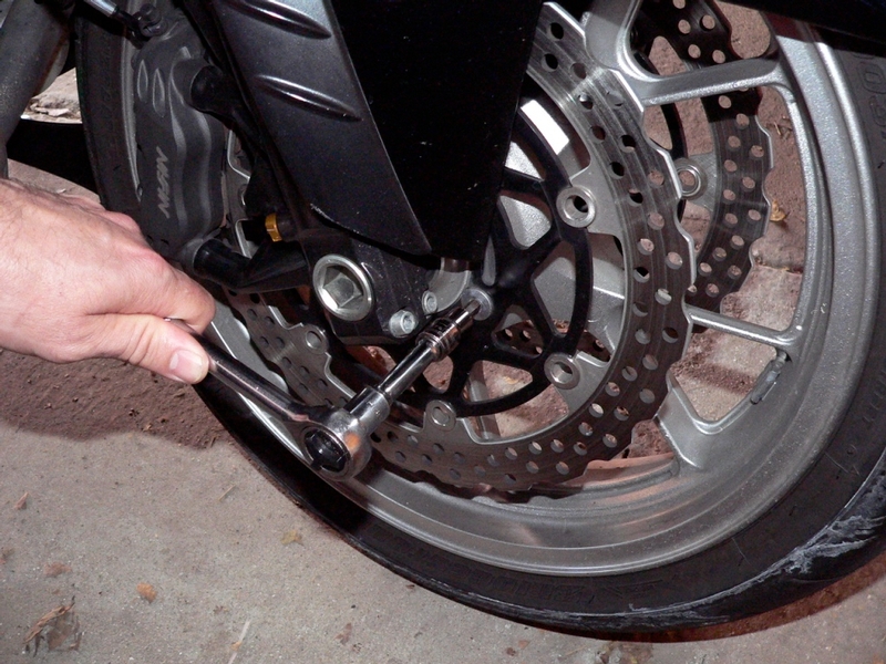 Brake Disc Removal, Front and Rear