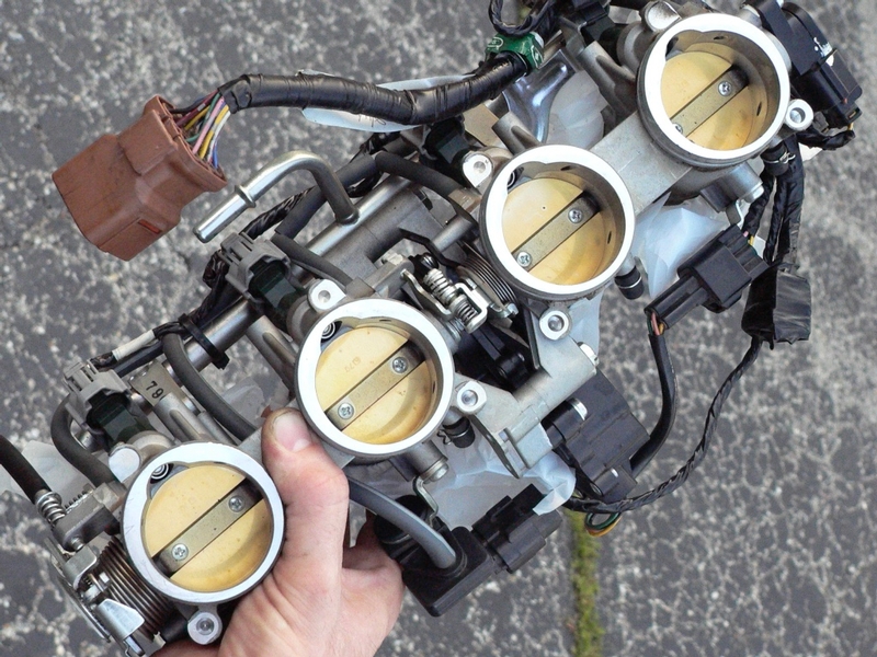 Throttle Bodies Assembly Removal
