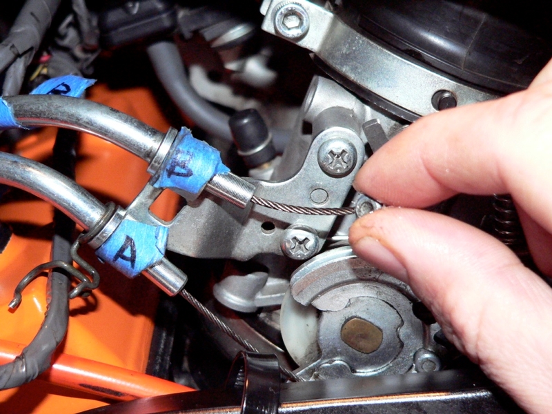 Throttle Cable Clean and Lube