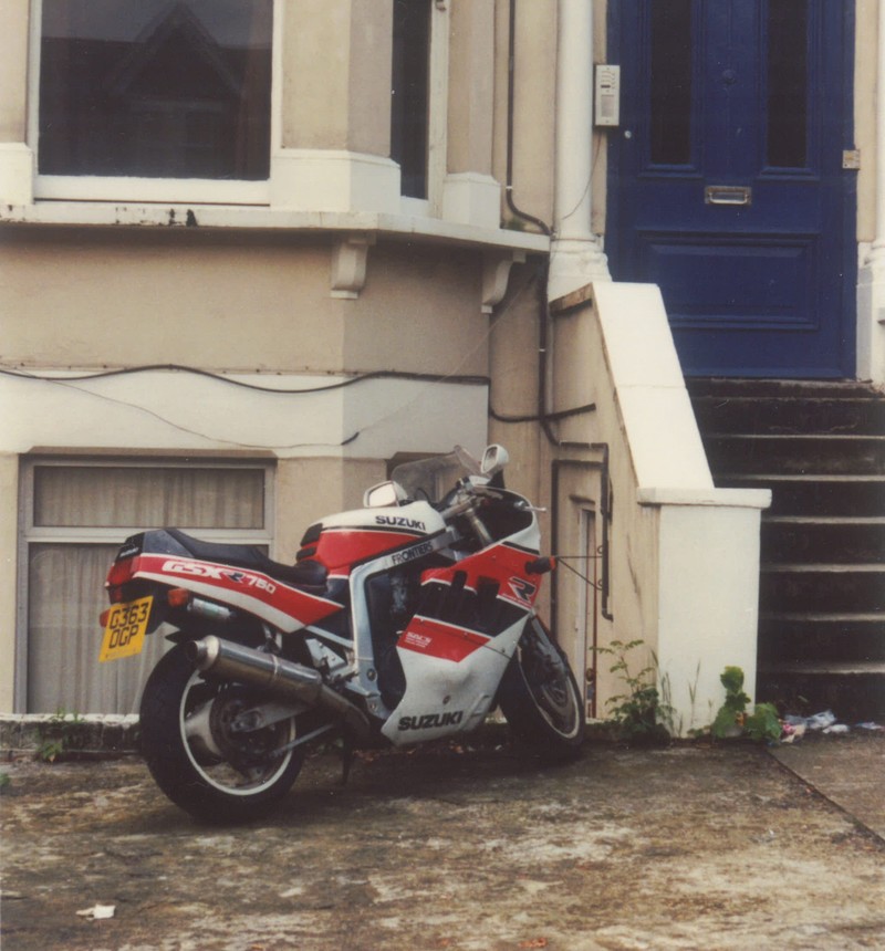 Diary - ZX11, 30 days sport touring western Europe