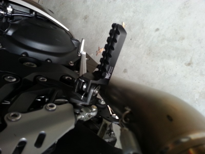 Zx14r lowered footpegs top