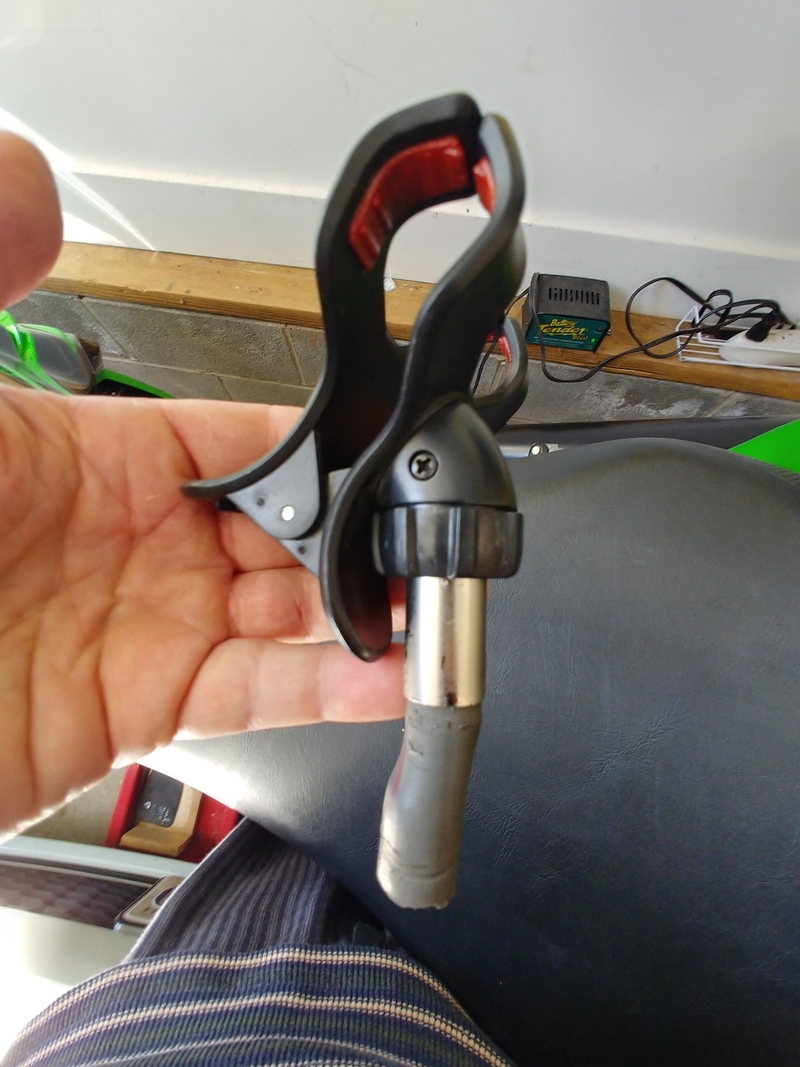 Inexpensive Cell Phone Mount